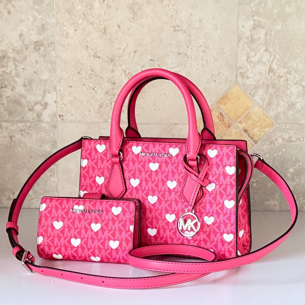 Michael Kors Sheila SM Pink Heart Satchel Shoulder Bag & Wallet Set